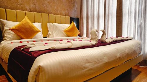 room-image