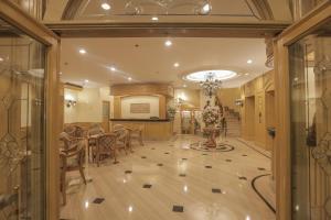 the grand dame hotel