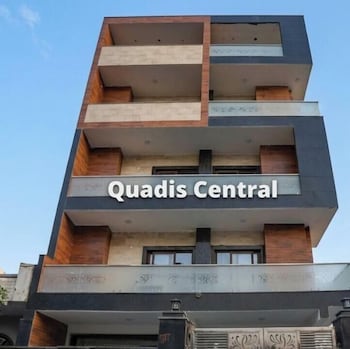 Quadis Central,,3 star
