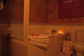 Four Tower Hotel And Suites,,3 star