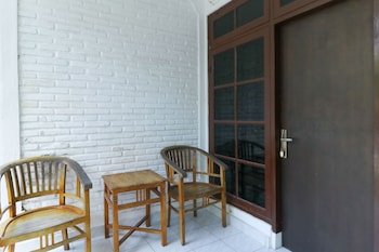 Legian Mas Beach Inn,Kuta>>Bali,2 star