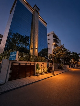 glitz hotel jayshree nr mumbai airport