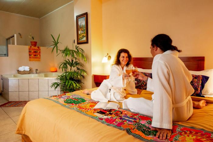 hotel las colinas