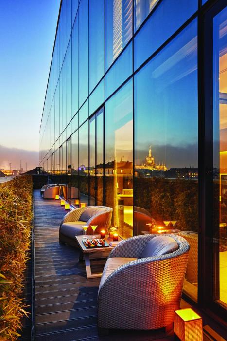 armani hotel milano