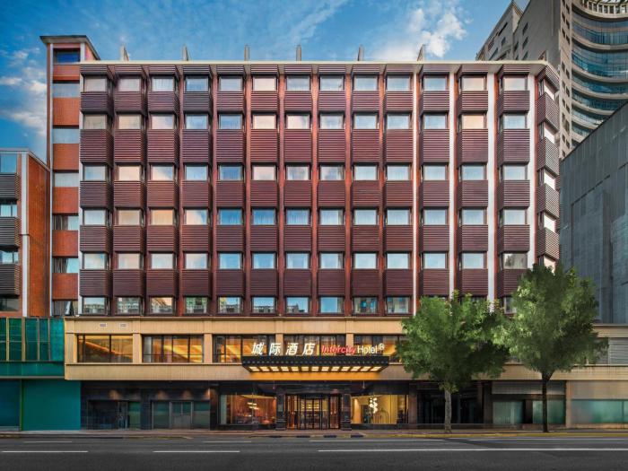 intercity hotel shanghai nanjing road pedestrian street the bund