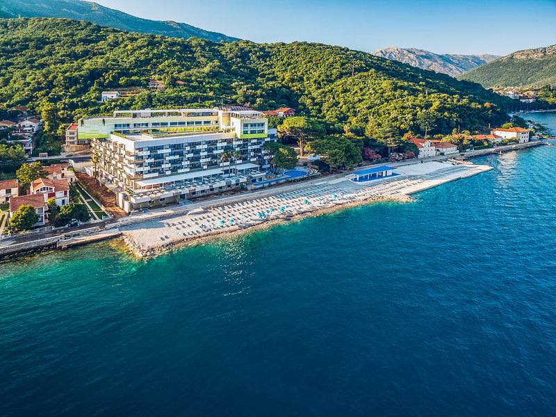 Carine Hotel Park,Denovici>>Bijela,4 star