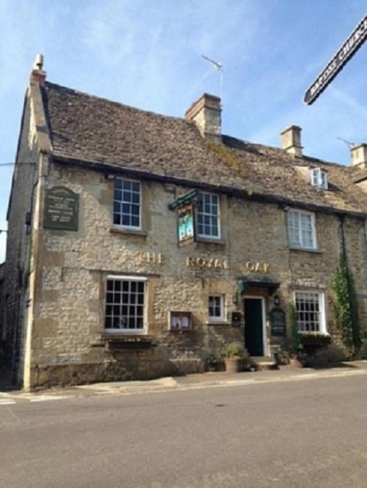 The Royal Oak,Cotswolds>>Burford,3.5 star