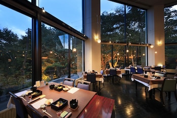 Okunikko Hotel Shikisai,Sano>>Nikko,3.5 star