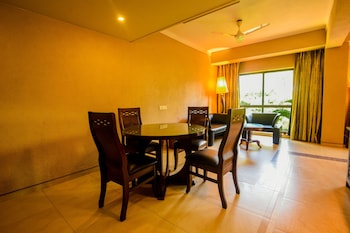 Neelams The Glitz,Calangute,4 star