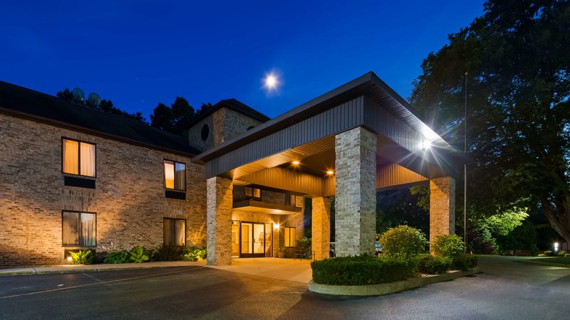 best western plaza hotel saugatuck