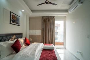 the lodgers one bhk apartment nxt to phase 1 metro