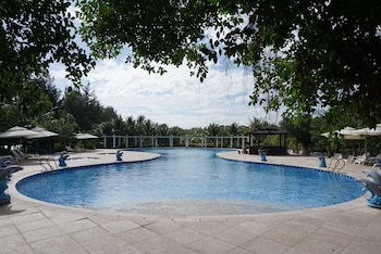 Seava Ho Tram Resort,On A Lake,4 star