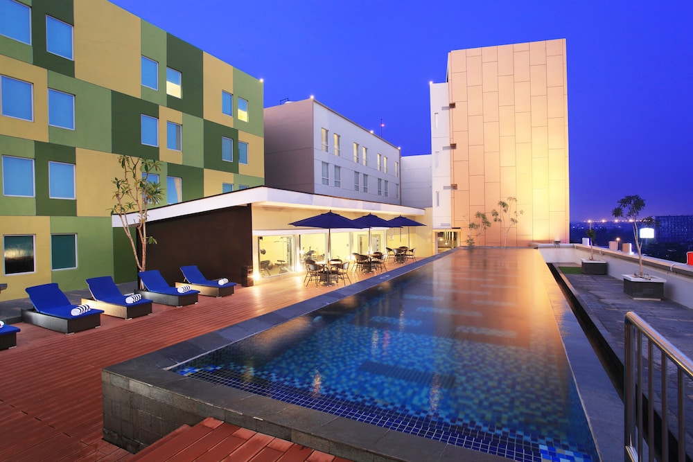 zest airport jakarta by swiss belhotel international