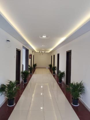 Hotel Seaside Inn,,2 star