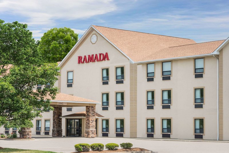 Ramada By Wyndham Strasburg Dover,New Philadelphia>>Dover,2.5 star