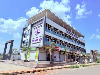 purple lotus suites