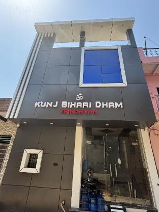 Hotel Kunj Bihari Dham,,2 star
