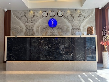 Hotel Imperial Suites - Airoli,,3 star