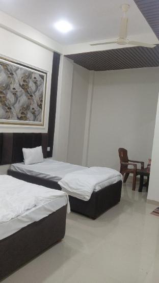 Gurukripa Ac Rooms And Rooftop Garden,,5 star