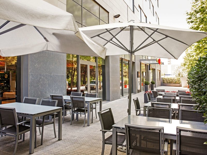 Ibis Barcelona Mollet,Girona>>Barcelona,2 star