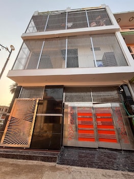 Suryavanshi Guest House,,2 star