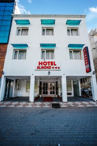 Hotel Almond,,3 star