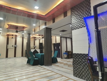 Ruchi Resort,,3 star