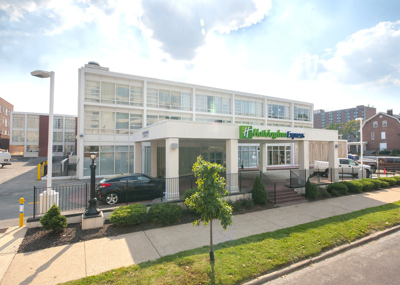 Holiday Inn Express St Louis - Central West End,Missouri>>St. Louis,2.5 star