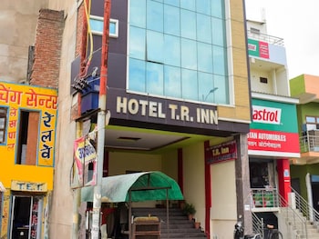 Hotel Tr Inn Mainpuri,,2 star