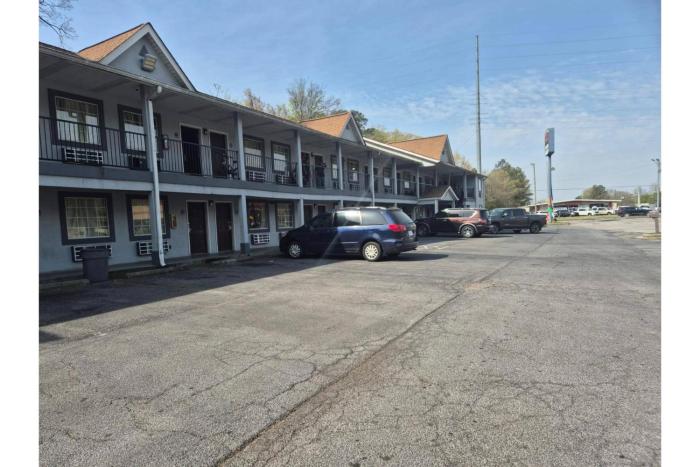 Woodberry Inn & Suites By Oyo Rome,Cartersville>>Adairsville,2 star