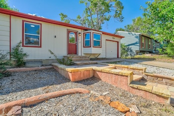 Space Base,216 Prior Ln,4 star