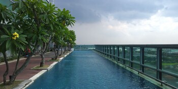 homey 1br apartment at aryaduta residence surabaya