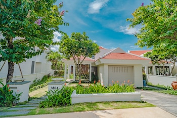 Ocean Villas 2 Bedroom In Danang,,5 star