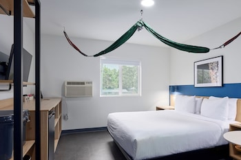 Gravity Haus Missoula,,3 star
