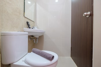 nice and fancy studio at transpark cibubur apartment