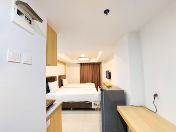 homey and comfortable studio at de prima apartment