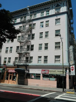 admiral hotel