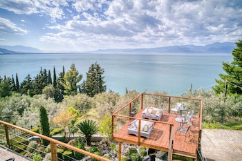 Magical View Studios 1 Asproneri, Kamena Vourla,,3 star
