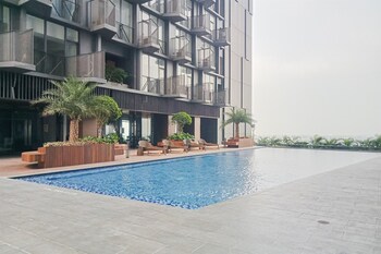 Cozy Stay Studio Apartment For 4 Fax Carstensz Residence,,3 star