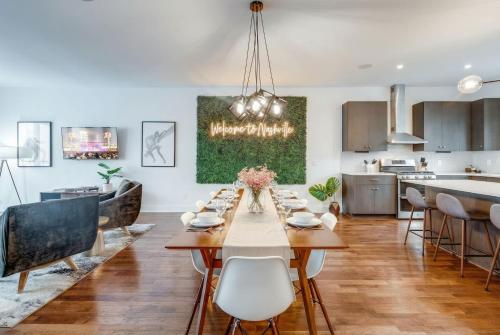 downtown luxury 10 beds free parking