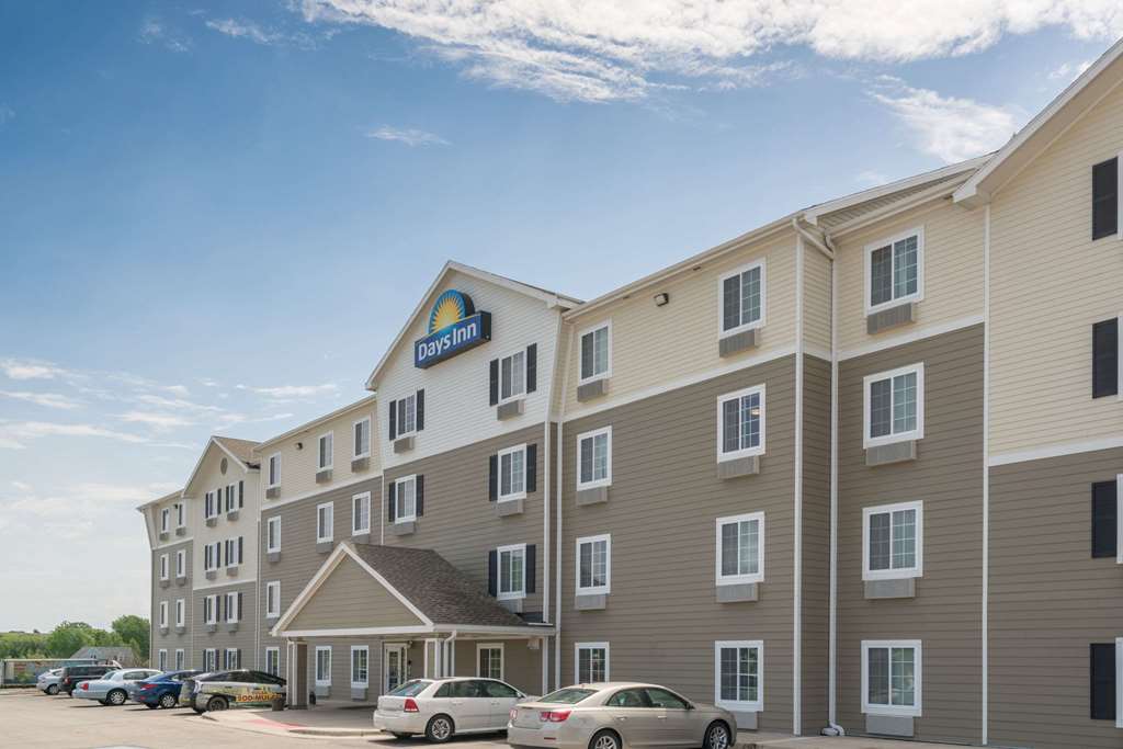days inn and suites by wyndham rochester mayo clinic south
