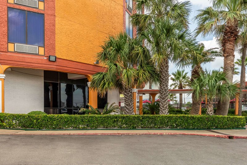 quality inn pasadena houston