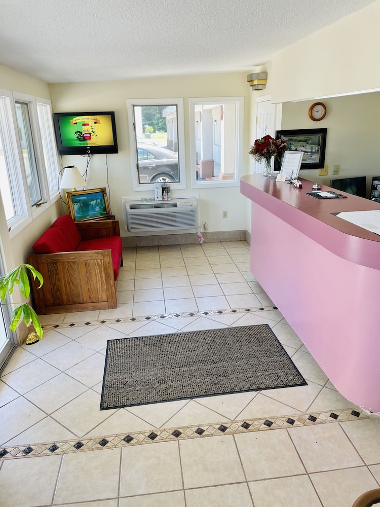Whispering Pines Motel,Lancaster>>Kilmarnock,3 star