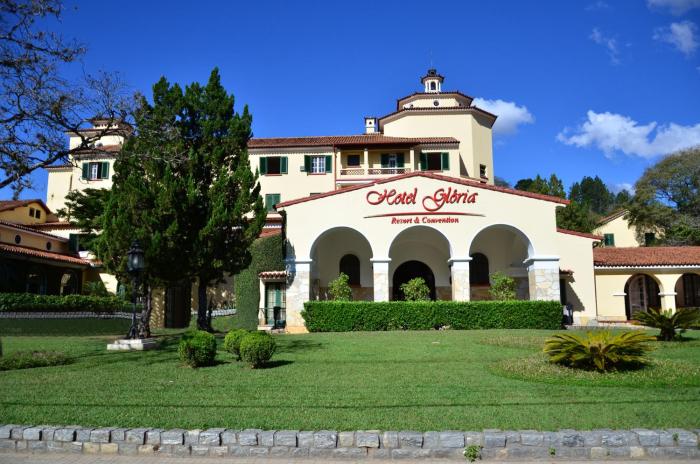 hotel gloria resort and convention
