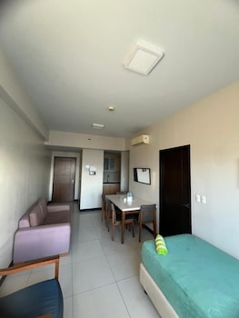 condo resort 1 br by rosenda b