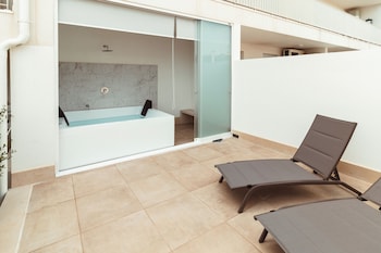 da riva suiteandpool