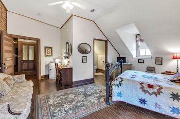 Greer Room 1 Bedroom By Main Street Bed & Breakfast,,3 star