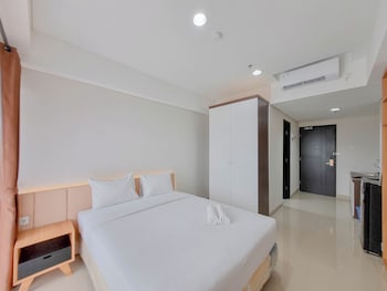 relaxing and cozy studio patraland amarta apartment