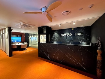 nomad live hostel