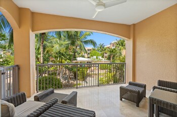 Resort View 1Br Suite With Direct Pool Access,,2 star